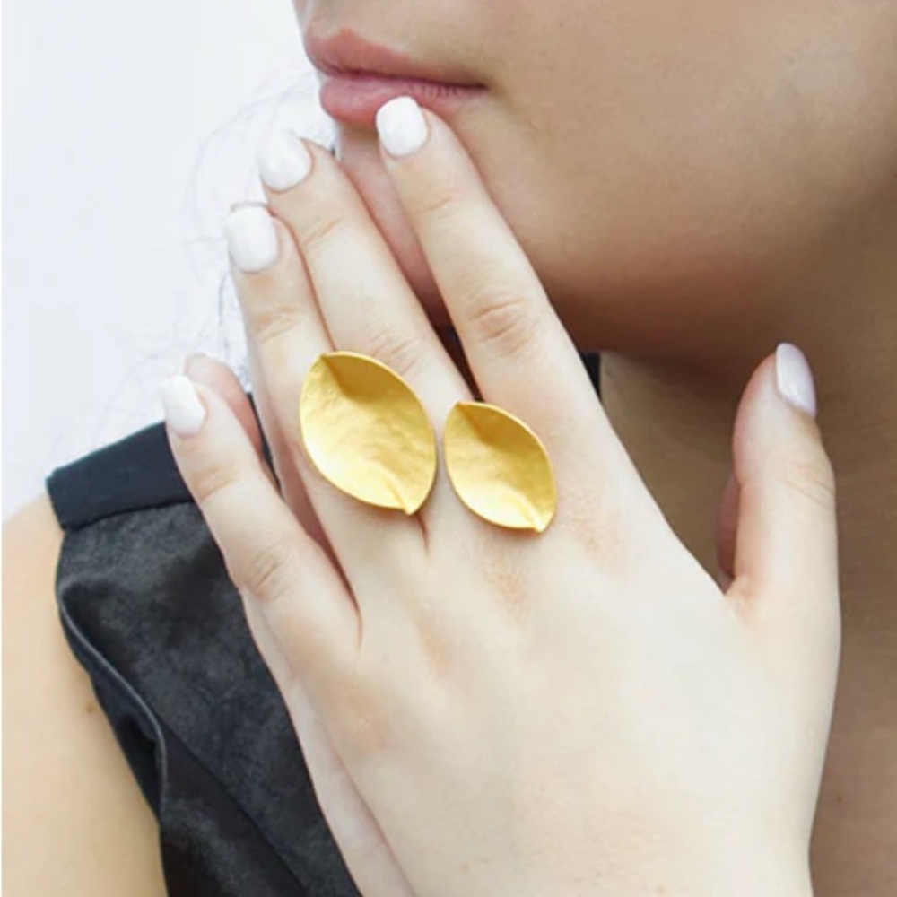 Aris Gold Leaf-Inspired Adjustable Ring